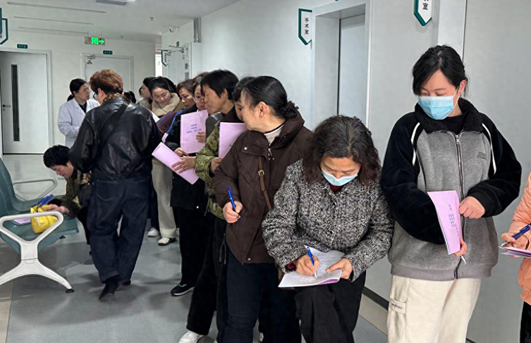 健康護(hù)航 美麗同行|寶安電纜開(kāi)展女職工免費(fèi)婦檢活動(dòng)